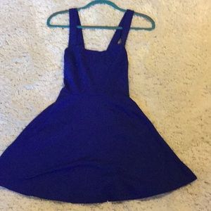 Plain semi-formal dress